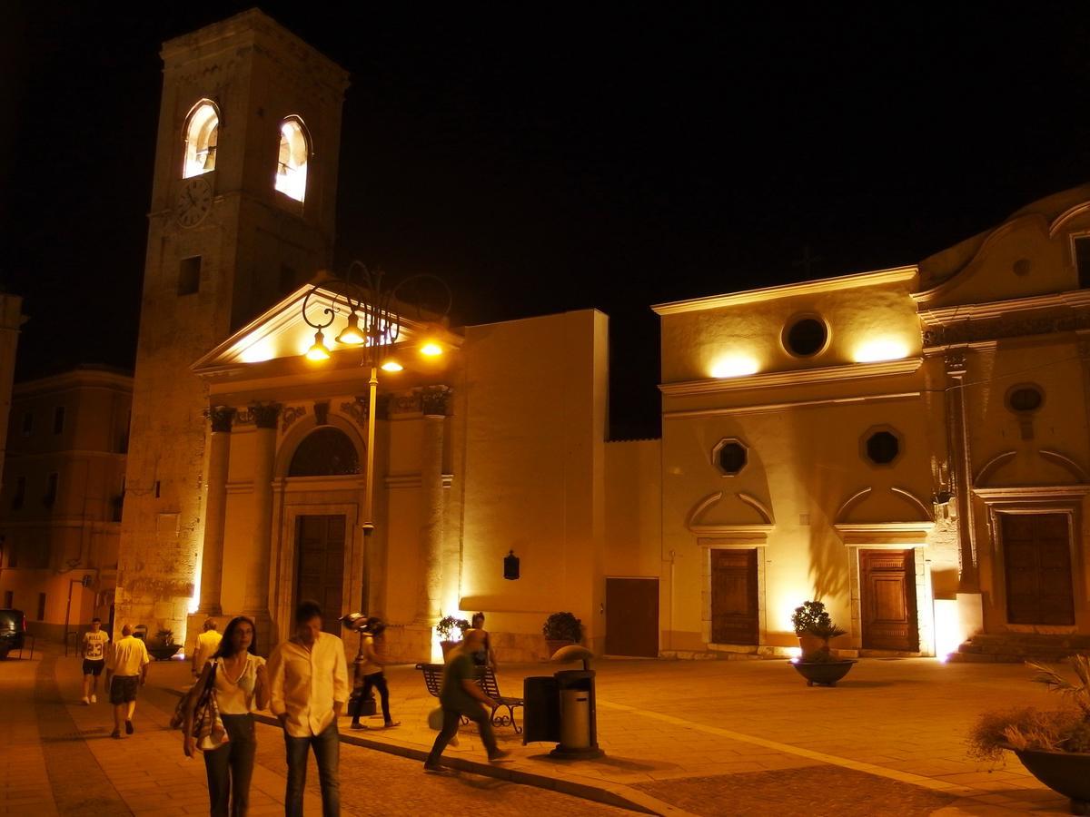 I Love Art Cagliari Luaran gambar